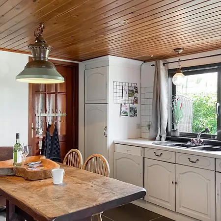 Botel Gorgeous Ship In With Wifi